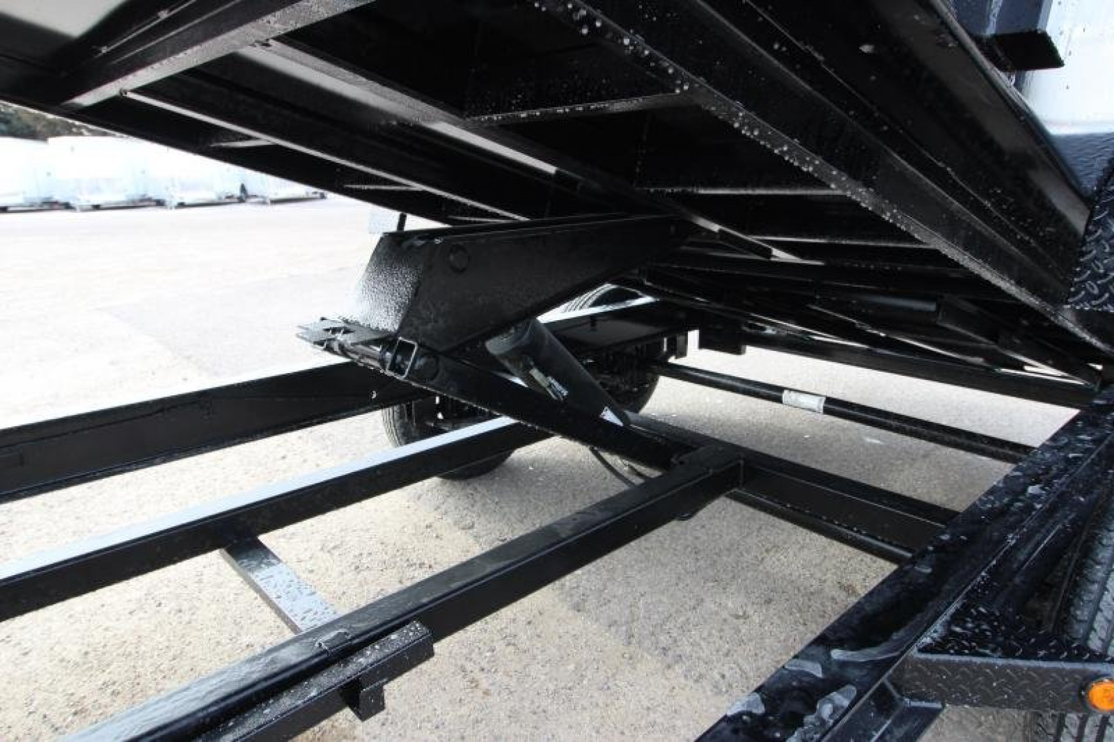 New 2025 Load Trail 83' x 14' 24" Sides Dump Trailer