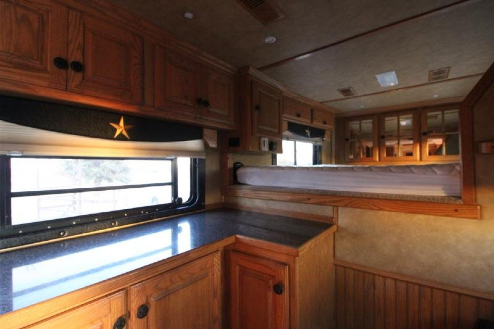 Used 2004 Bloomer 4HR LQ Horse Trailer