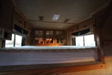 Used 2004 Bloomer 4HR LQ Horse Trailer