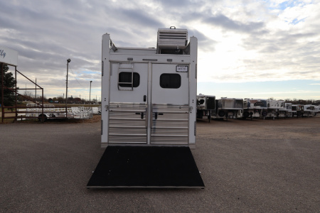 New 2024 Bloomer 3 Horse LQ Slide Out Trailer