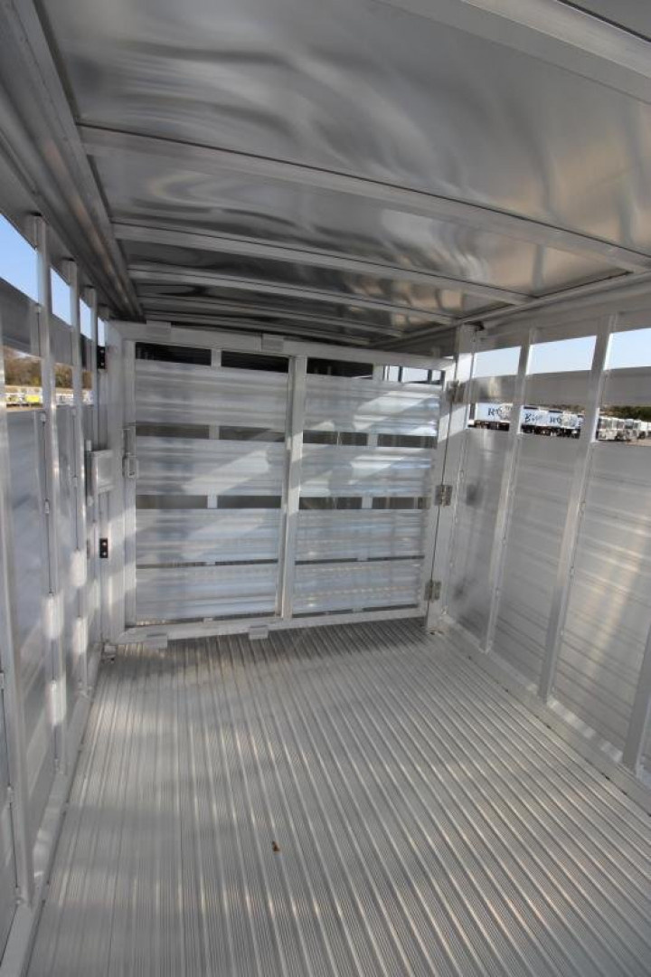 New 2025 Featherlite 8127 24' GN Stock / Stock Combo Trailer