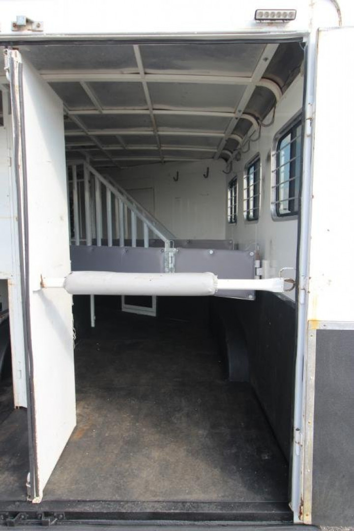 Used 2004 Bison Trailers 3HR 13' LQ Horse Trailer