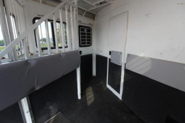 Used 2004 Bison Trailers 3HR 13' LQ Horse Trailer