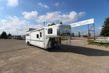 Used 2004 Bison Trailers 3HR 13' LQ Horse Trailer