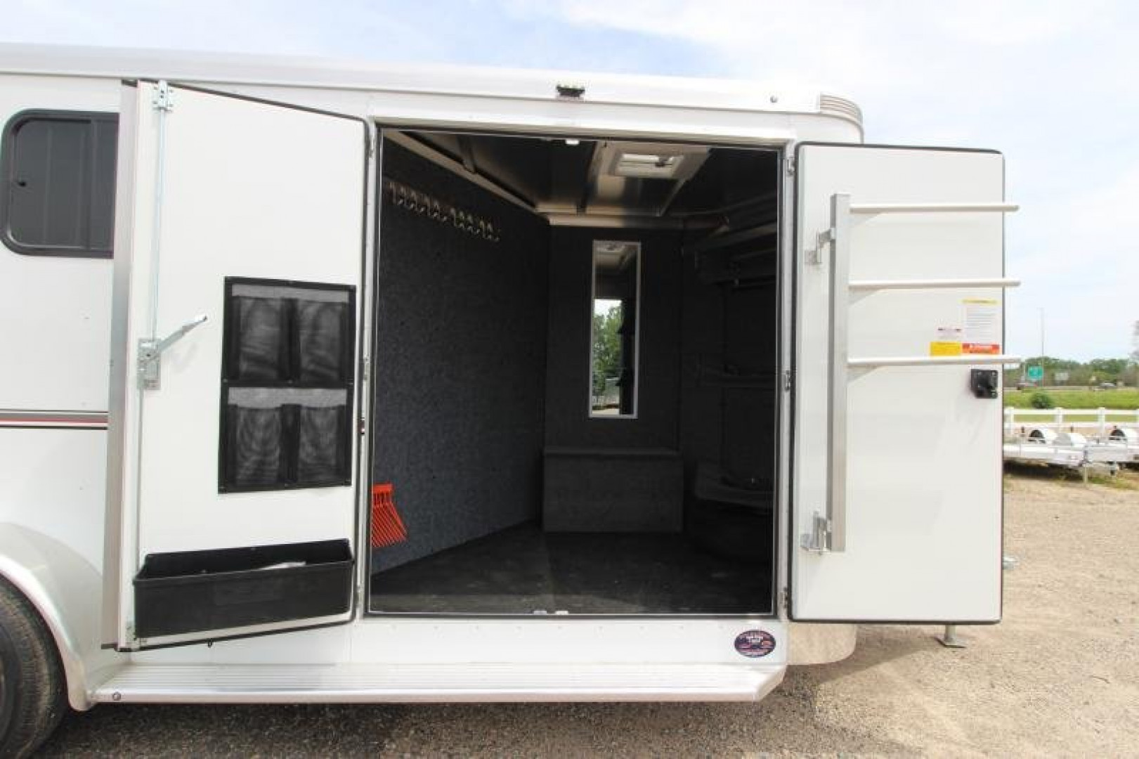 New 2025 Sundowner Super Tack 3 Horse BP Trailer