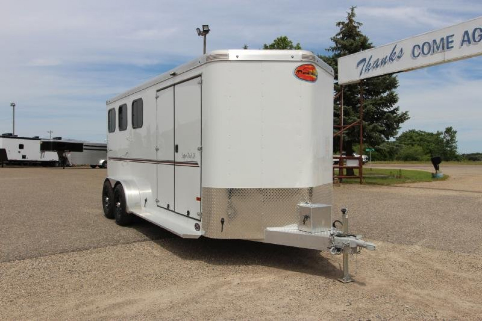 New 2025 Sundowner Super Tack 3 Horse BP Trailer