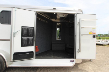 New 2025 Sundowner Super Tack 3 Horse BP Trailer