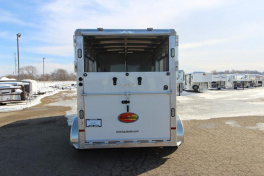New 2023 Sundowner 2 Horse Charter SE GN Horse Trailer