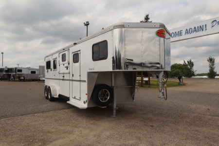 New 2023 Sundowner Trailers 2+1 Gooseneck Horse Trailer