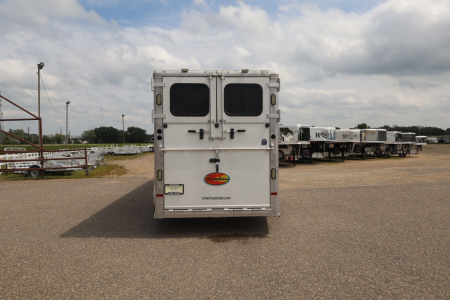 New 2023 Sundowner Trailers 2+1 Gooseneck Horse Trailer