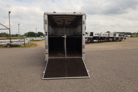 New 2023 Sundowner Trailers 2+1 Gooseneck Horse Trailer