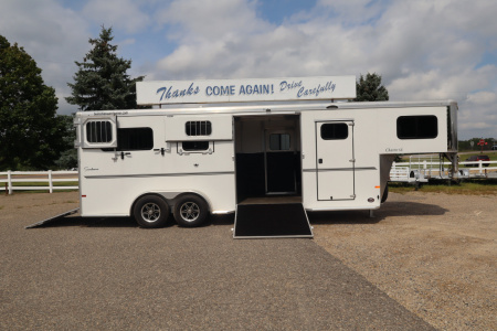 New 2023 Sundowner Trailers 2+1 Gooseneck Horse Trailer