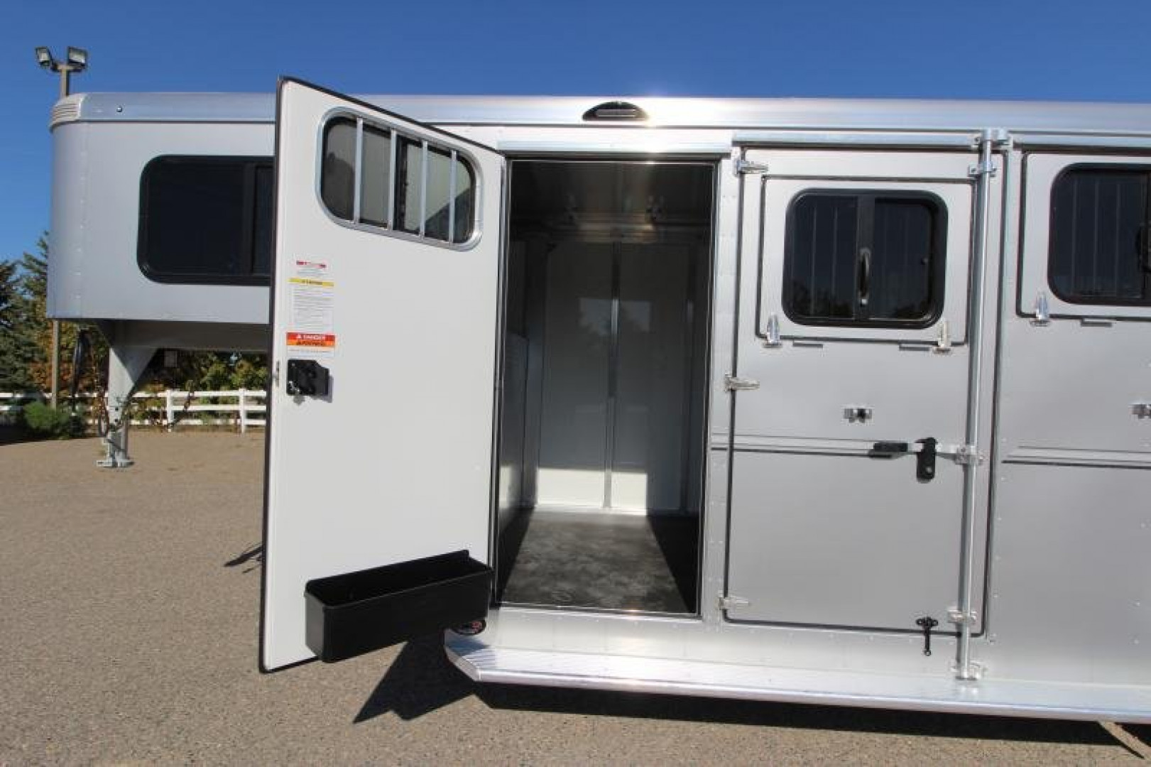 New 2023 Sundowner Trailers 3 Horse GN Horse Trailer