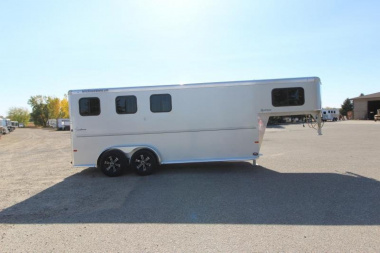 New 2023 Sundowner Trailers 3 Horse GN Horse Trailer