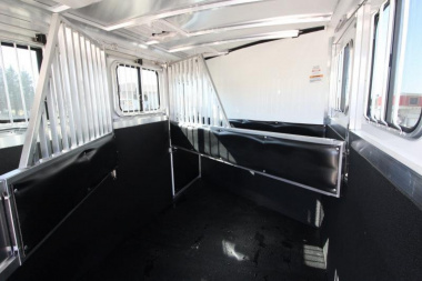 New 2023 Sundowner Trailers 3 Horse GN Horse Trailer
