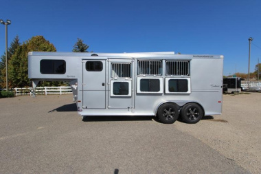 New 2023 Sundowner Trailers 3 Horse GN Horse Trailer
