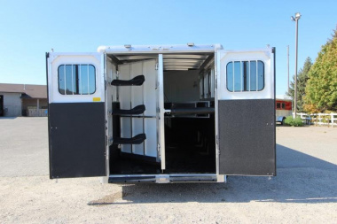 New 2023 Sundowner Trailers 3 Horse GN Horse Trailer