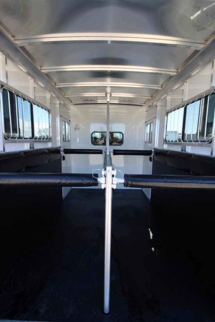 New 2025 Sundowner 2 Horse Charter BP Trailer