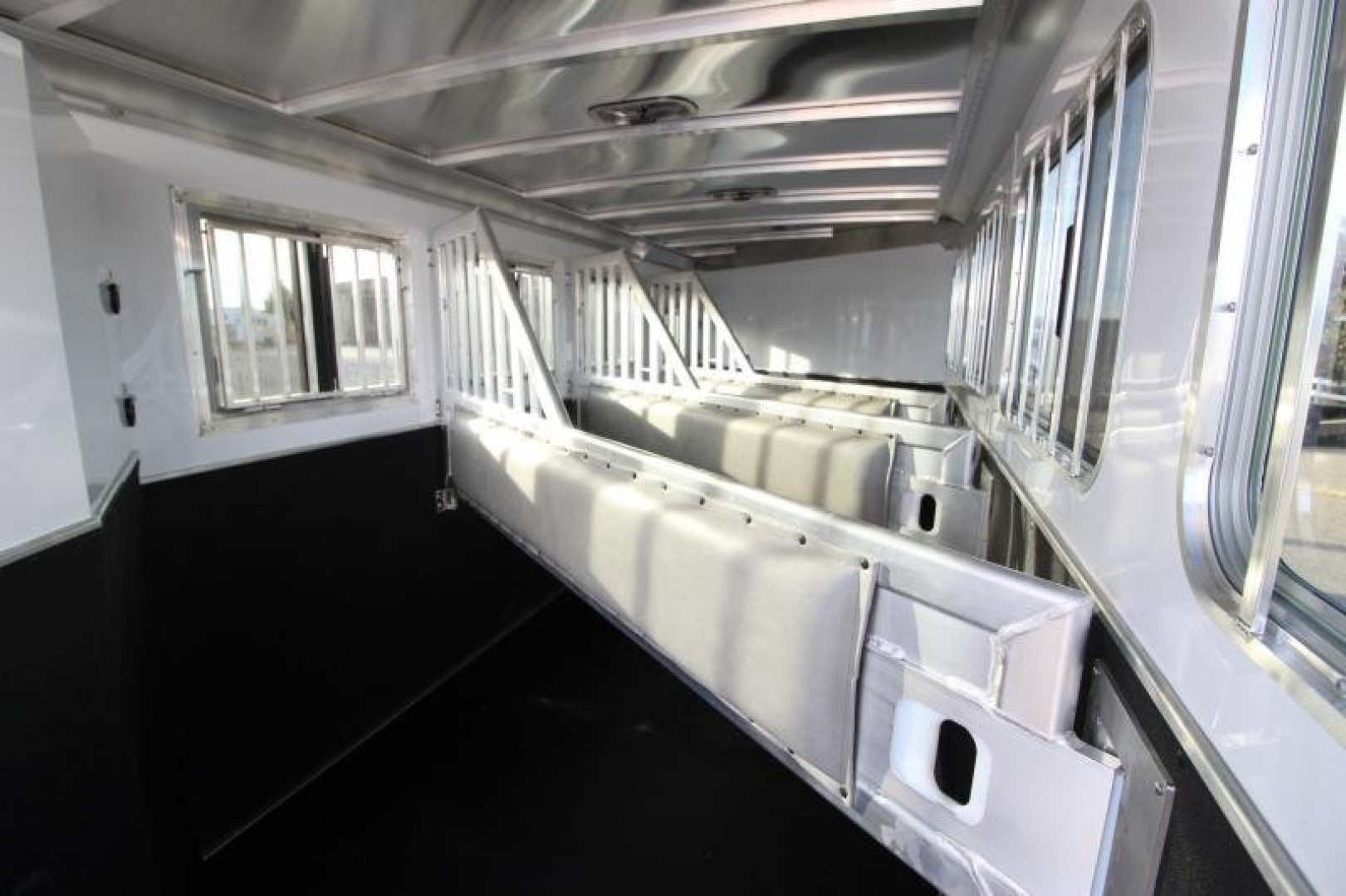 New 2024 Featherlite 4 Horse GN Trailer