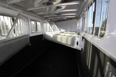 New 2024 Featherlite 4 Horse GN Trailer