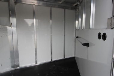 New 2023 Sundowner Trailers 4HR GN Horse Trailer