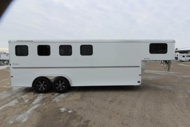 New 2023 Sundowner Trailers 4HR GN Horse Trailer