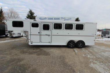 New 2023 Sundowner Trailers 4HR GN Horse Trailer