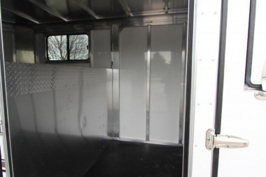 New 2023 Sundowner Trailers 4HR GN Horse Trailer