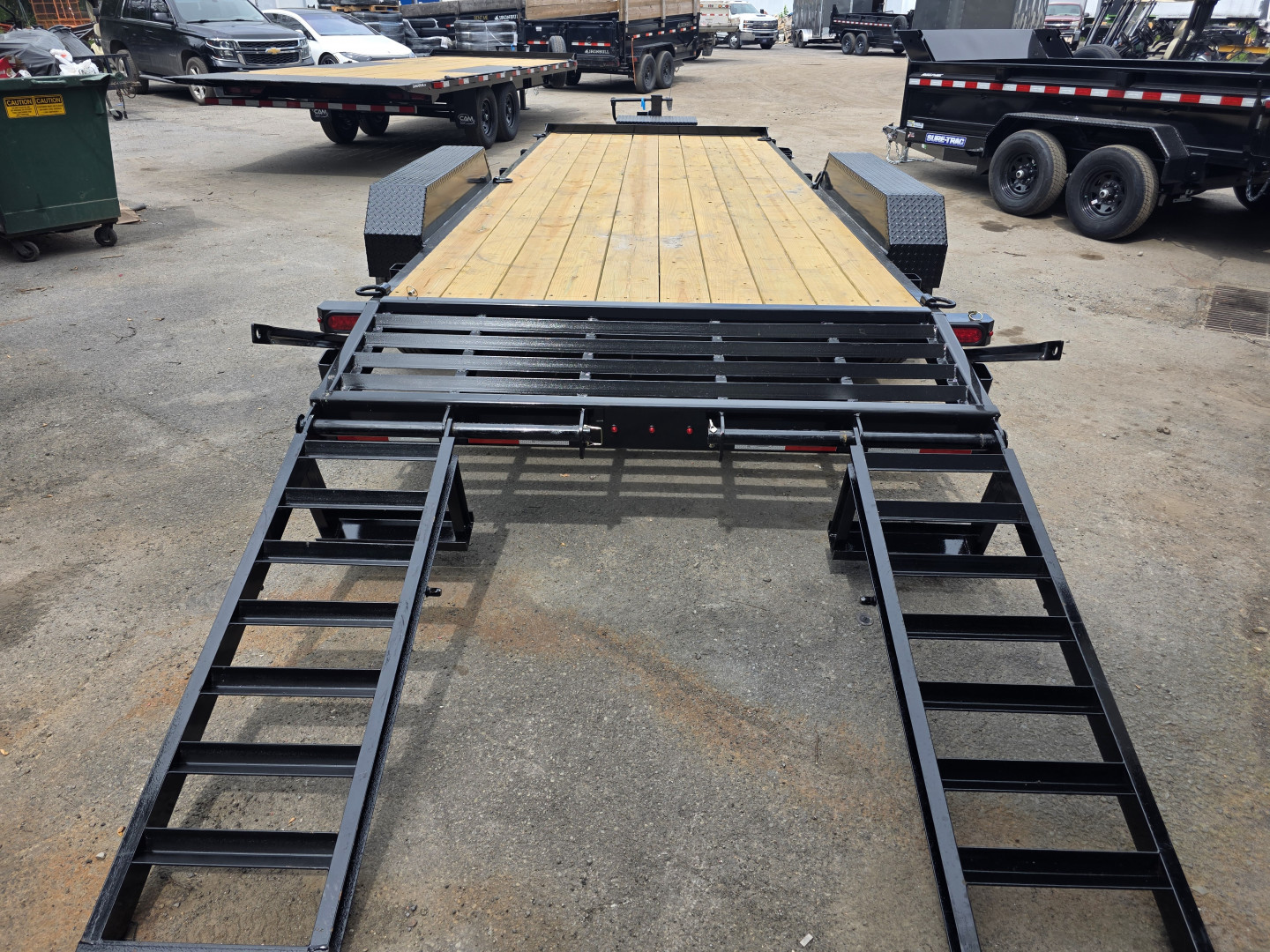 New 2025 Cam Superline 7X18 15,400K - KNEE RAMPS Equipment Trailer