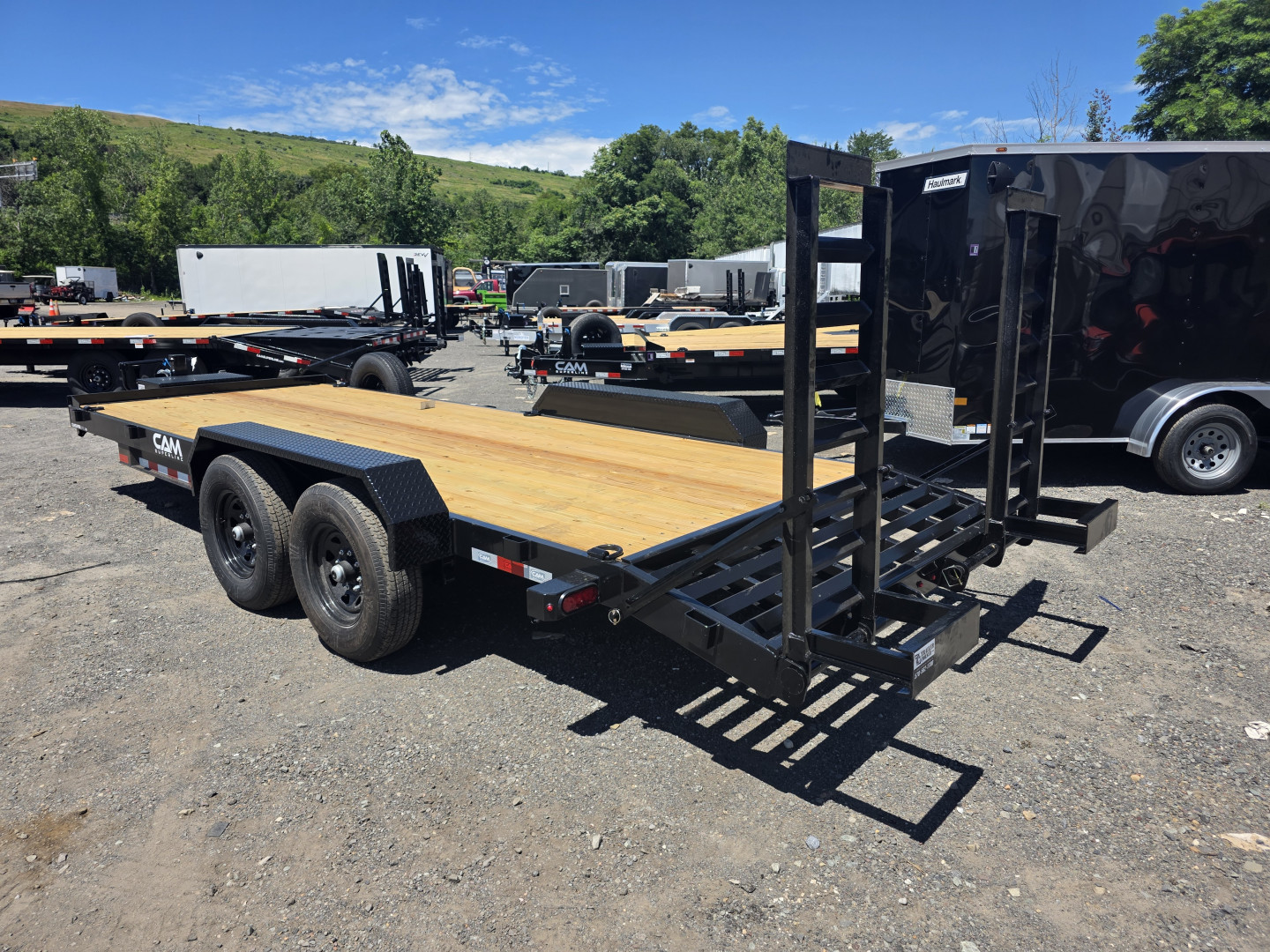 New 2025 Cam Superline 7X18 15,400K - KNEE RAMPS Equipment Trailer