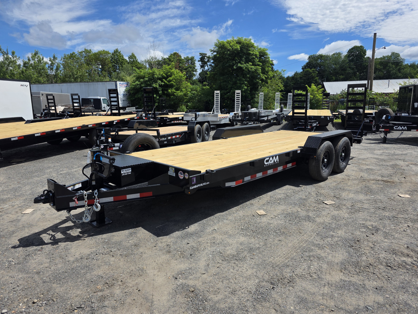 New 2025 Cam Superline 7X18 15.4K - KNEE RAMPS Equipment Trailer