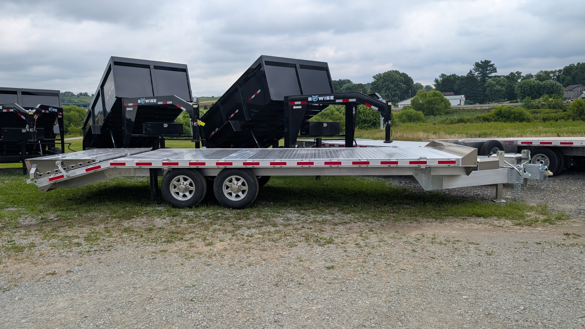 New 2025 EBY 24'6" ALL ALUMINUM Deckover Tagalong w/ 50/50 Fold Flat Ramps