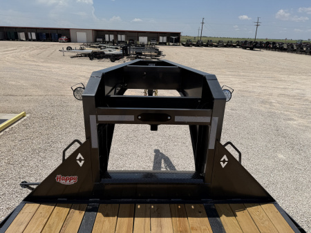 New 2025 Diamond C 102"x40' Engineered Beam FMAX216 w/ Max Ramps - Pacesetter Edition