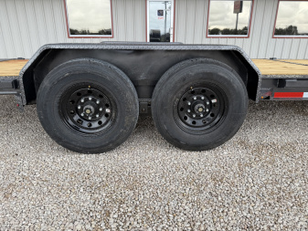 New 2025 Diamond C 82"x22' BP Baseline HD Tilt - HTL208