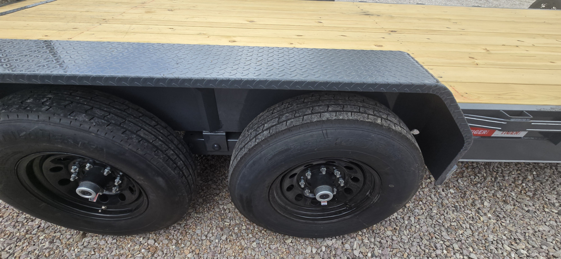 New 2025 Tiger Trailers 83" X 20' Car Hauler