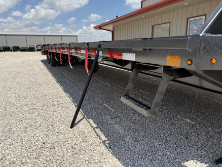 New 2025 Diamond C 102"x40' Engineered Beam FMAX210 w/ Max Ramps