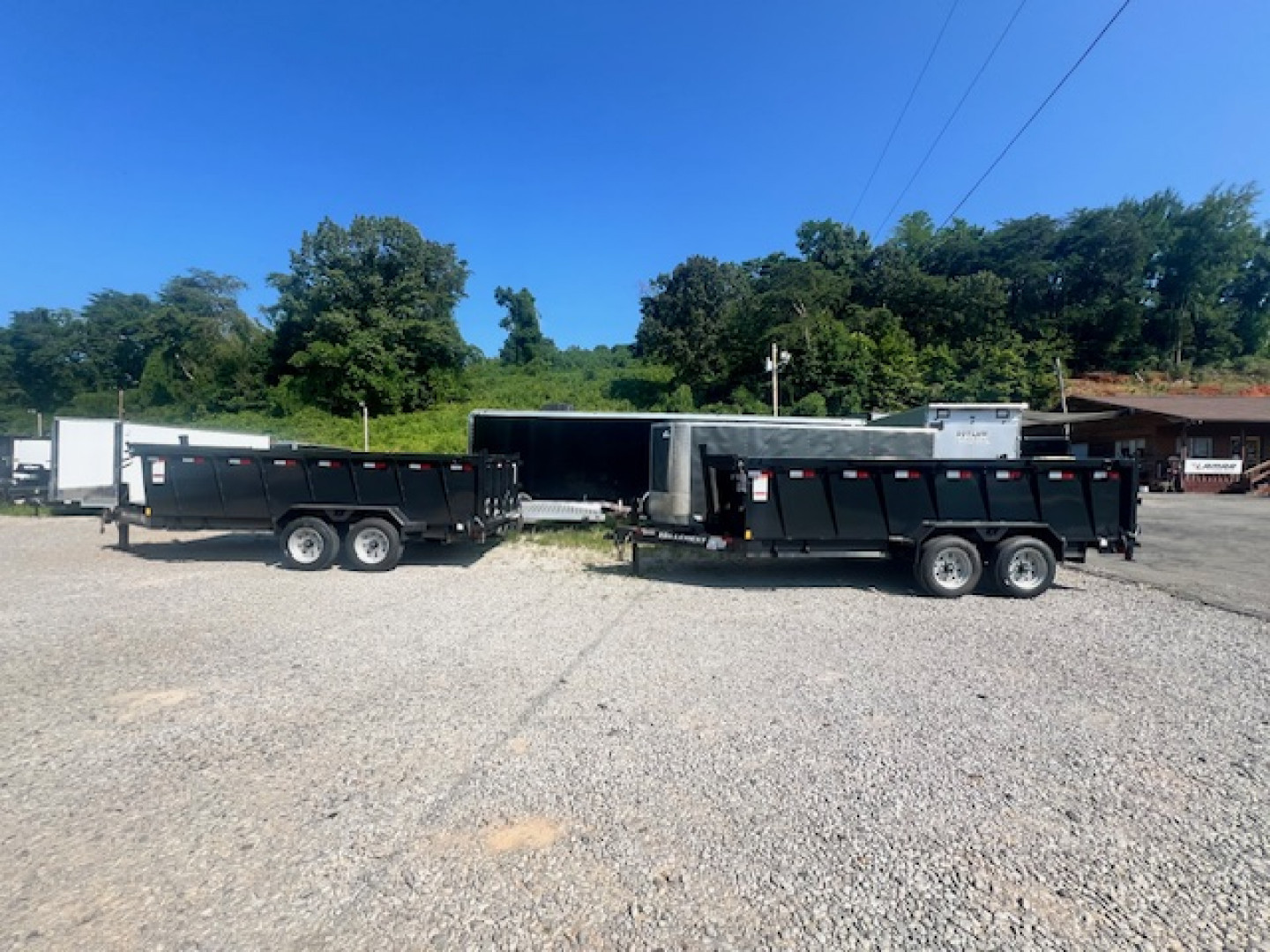 New 2025 Hillcrest Trailers 7x16 17.6 w/ tube ramps and hyd jack Dump Trailer