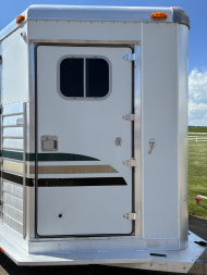 Used 2001 4-Star Deluxe 2H Straight Load BP W/B (7'9" Inside Center Height, 7'6" at Sidewalls) Trailer