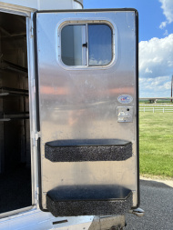 Used 2001 4-Star Deluxe 2H Straight Load BP W/B (7'9" Inside Center Height, 7'6" at Sidewalls) Trailer