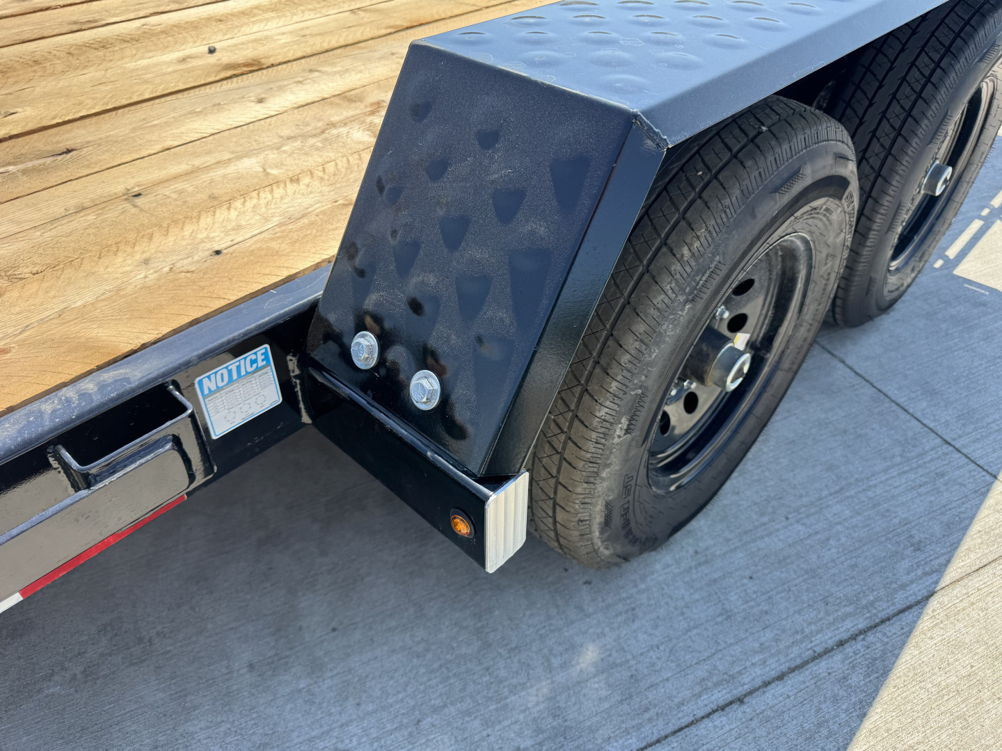 New 2026 Southland18’flat Flatbed 2-5200lb axles = 10K Trailer with side Slide In Ramps