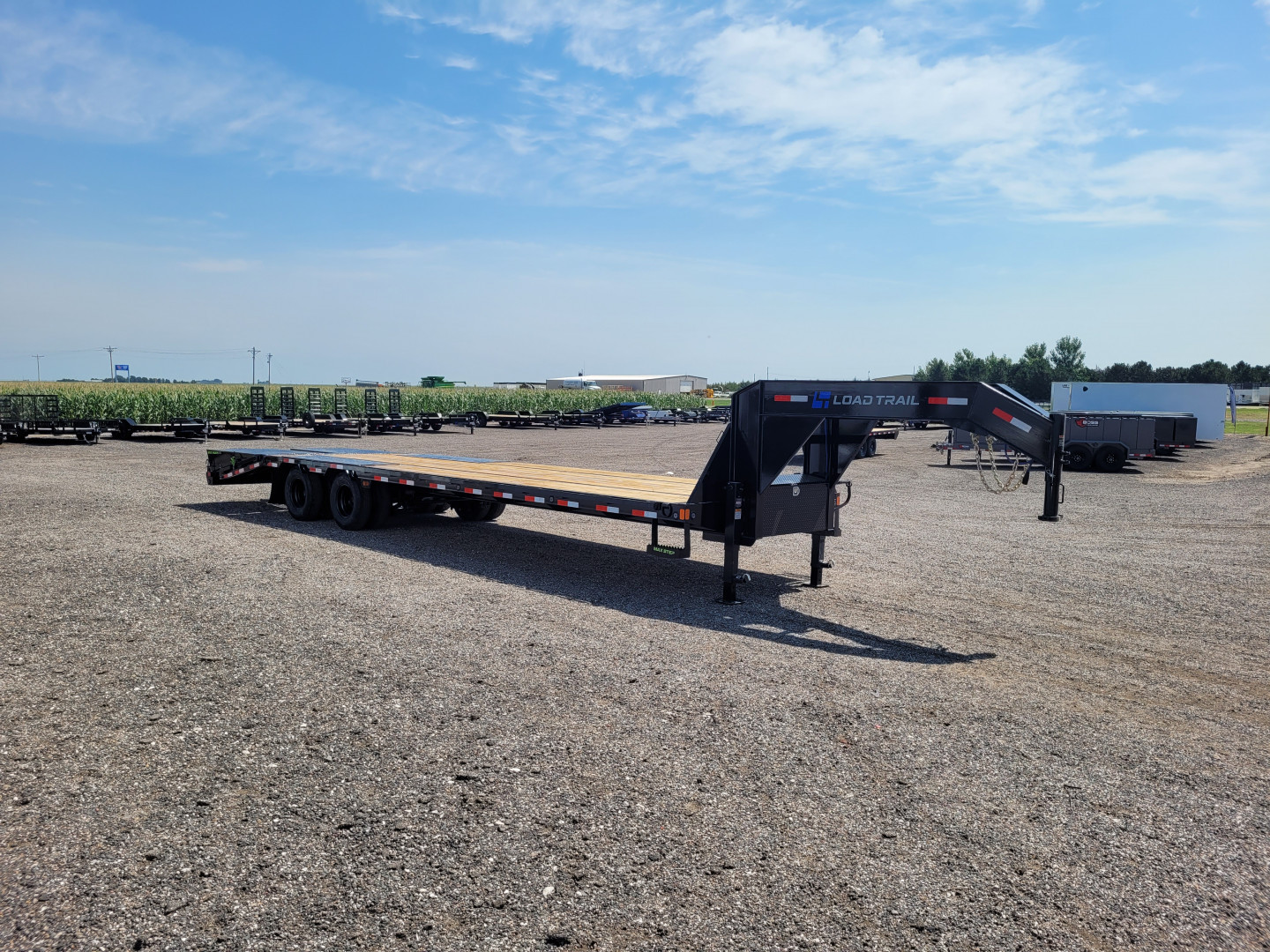 New 2026 Load Trail 102"x32' Gooseneck Low-Pro Deckover Trailer
