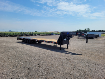 New 2026 Load Trail 102"x32' Gooseneck Low-Pro Deckover Trailer
