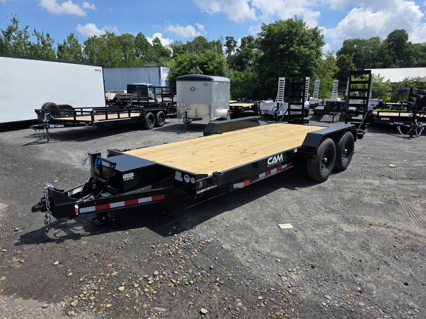 New 2025 Cam Superline 7X16 15.4K - KNEE RAMPS Equipment Trailer