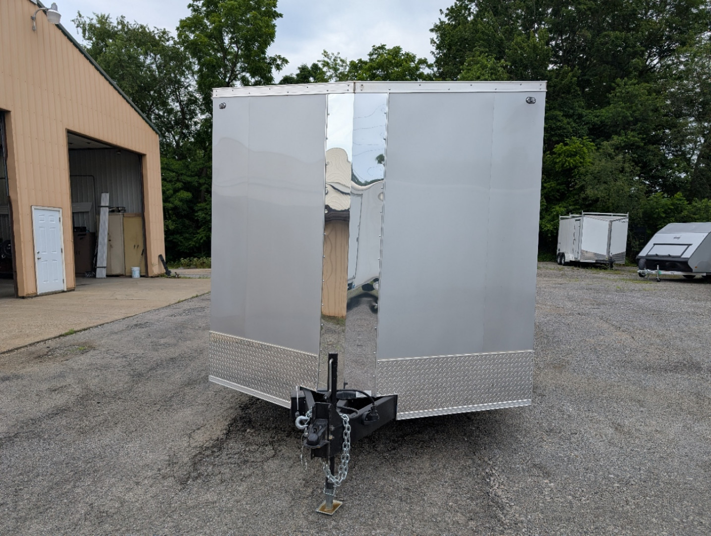 New 2025 Cargo Mate 8.5X20 7K Car / Racing Trailer