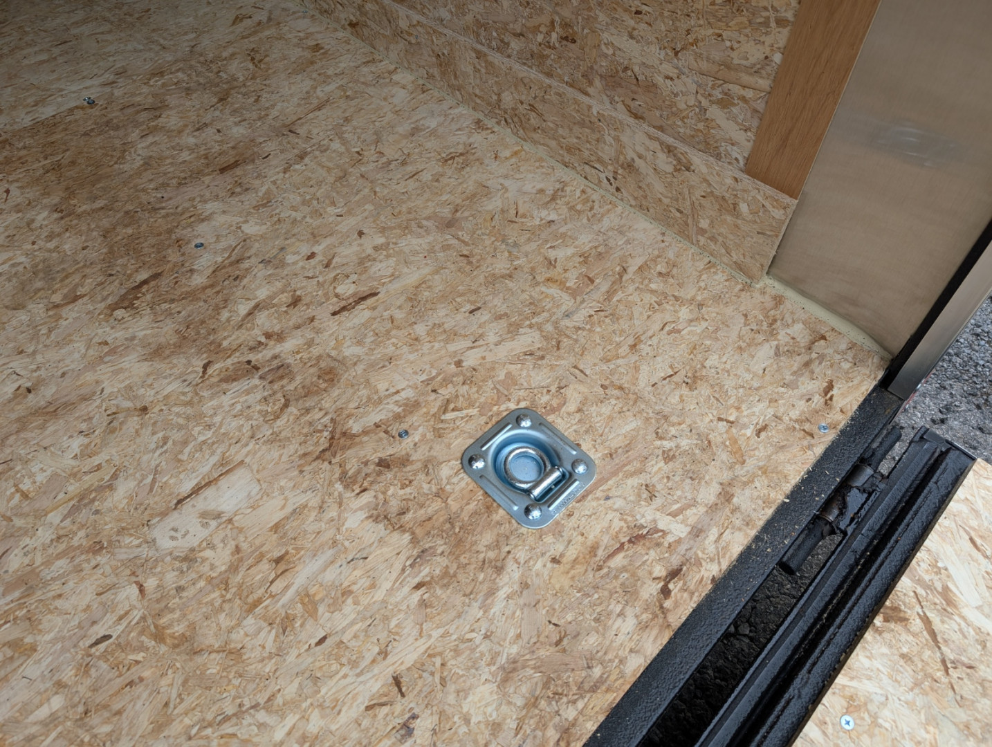 New 2025 Cargo Mate 8.5X20 7K Car / Racing Trailer