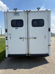 Used 2006 Sundowner Sunlite 727 3H 12'LQ Horse Trailer