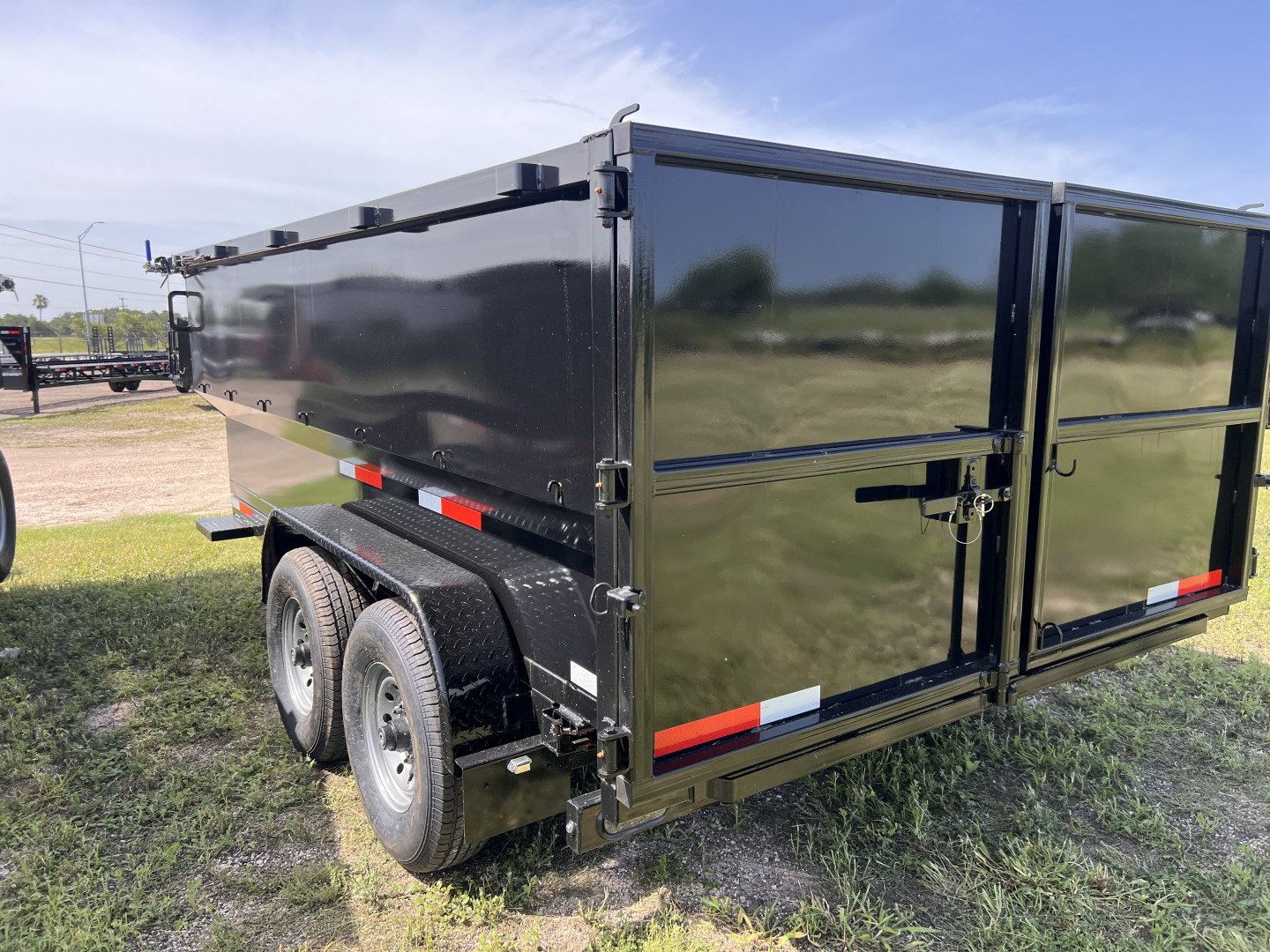 New 2025 Texas Pride Trailers 7x14ft Dump Trailer 16k 4ft walls