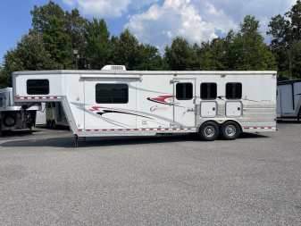 Used 2006 Kiefer Manufacturing 8311 Horse Trailer
