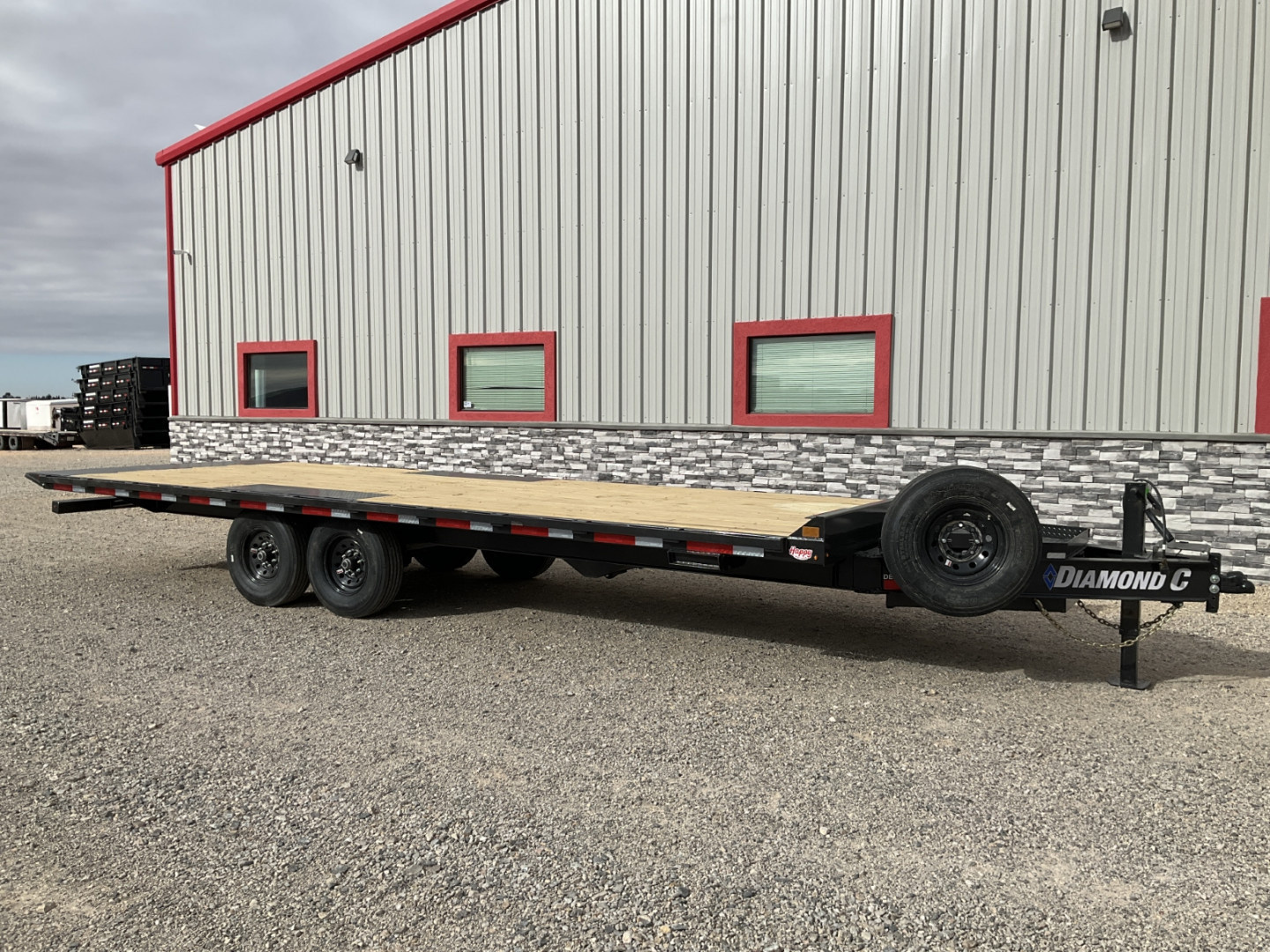 New 2025 Diamond C 102"x24' BP HD Deckover Tilt Trailer - DET207