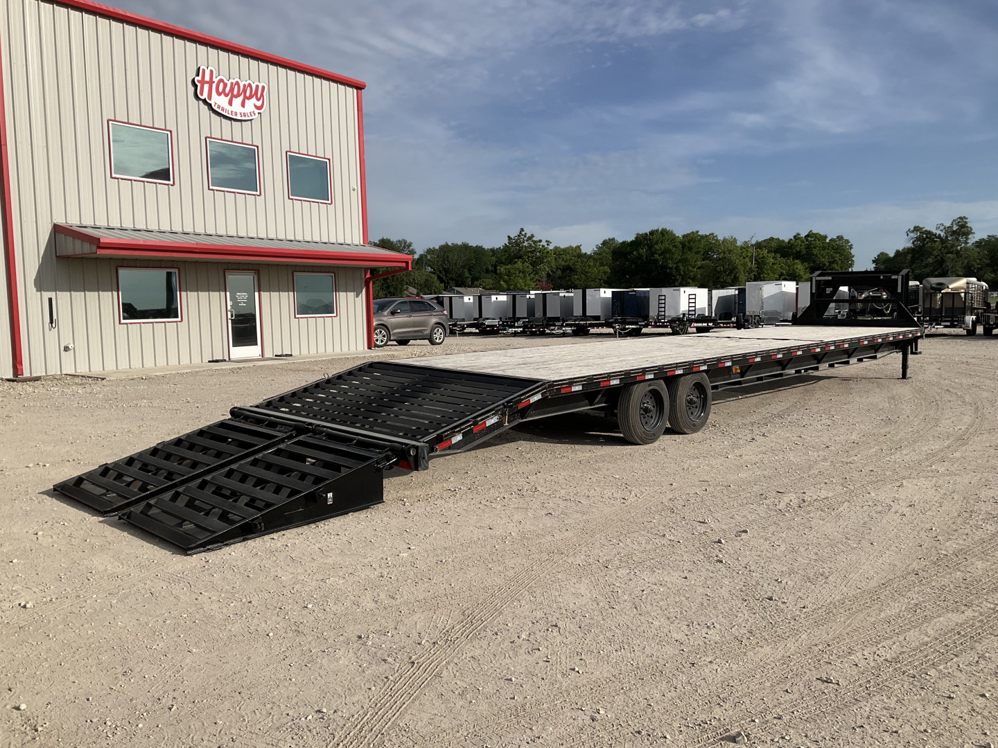 Used DP Platinum Star 102"x40' GN Flatbed